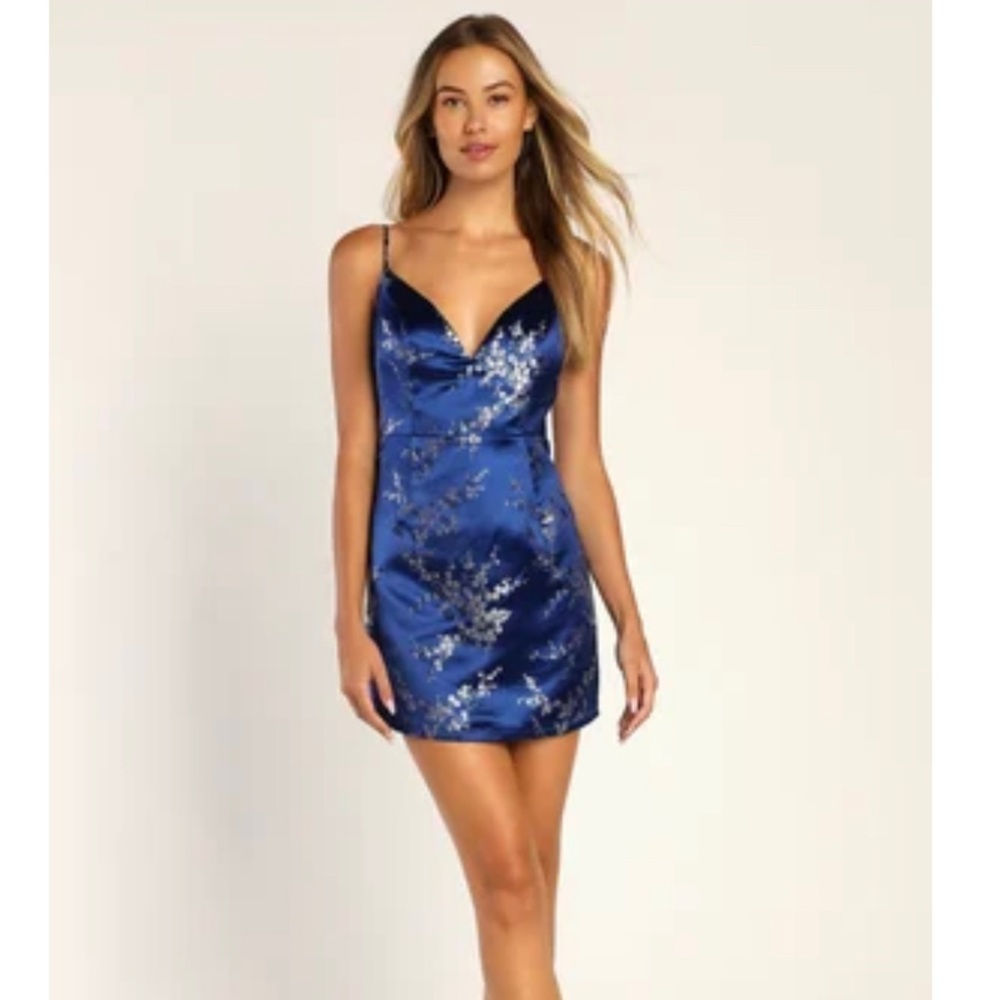 Lulus dress NWT